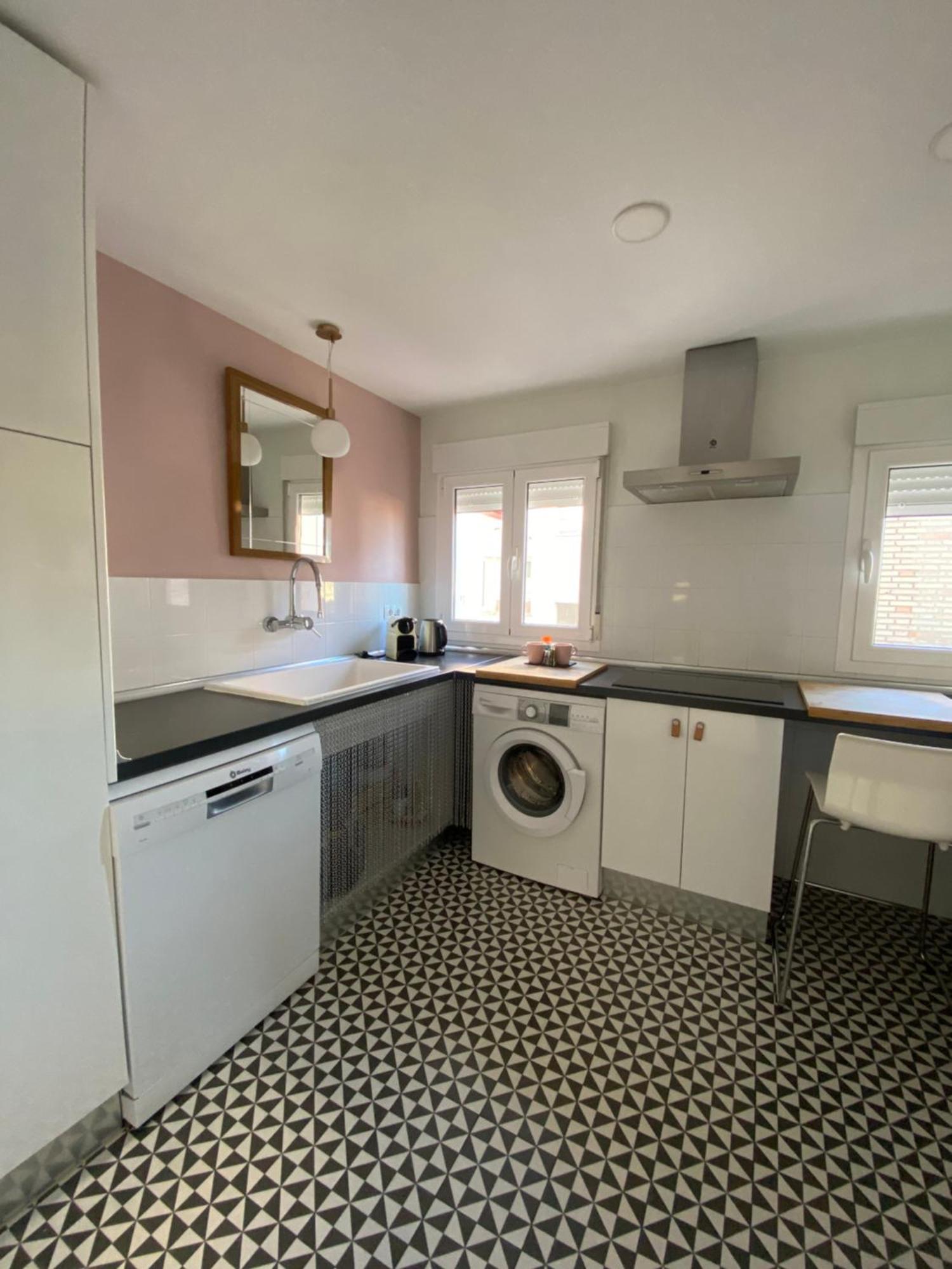 Apartamento Tranquilo En El Centro De Burgo 外观 照片